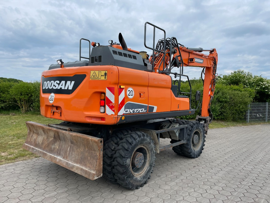Doosan DX170W-5 - Derek bergerak: gambar 2 Doosan DX170W-5 - Derek bergerak: gambar 2