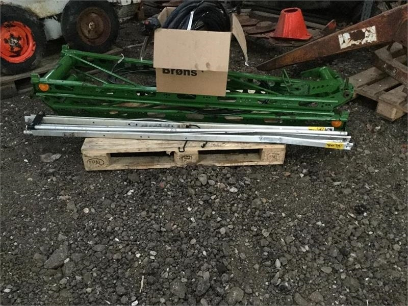 Amazone UG3000 - Penyemprot tertinggal: gambar 2 Amazone UG3000 - Penyemprot tertinggal: gambar 2