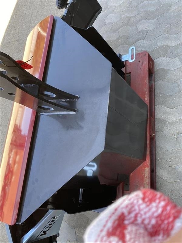 Case IH Frontvægtklods 1000 kg med side bumper - Counterweight: gambar 3 Case IH Frontvægtklods 1000 kg med side bumper - Counterweight: gambar 3