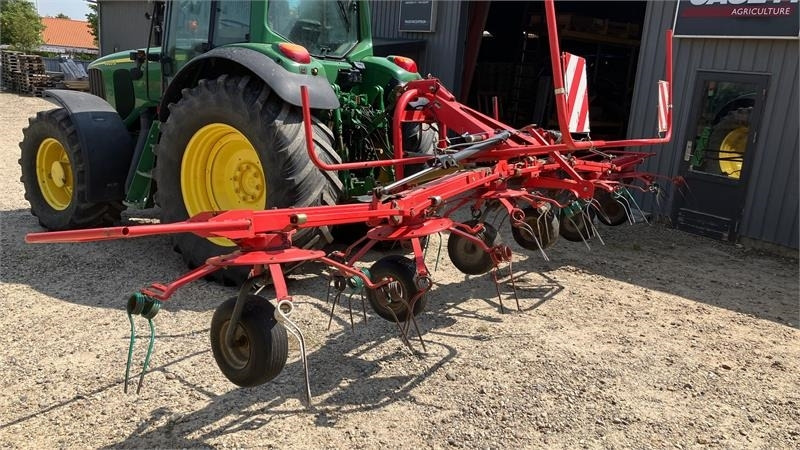Kverneland 659 - 6 Rotor vender Vender - Tedder/ Menyapu: gambar 1 Kverneland 659 - 6 Rotor vender Vender - Tedder/ Menyapu: gambar 1