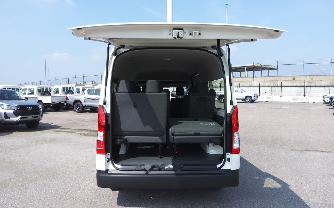 Bus mini, Van penumpang baru Toyota Hiace HIGH ROOF / TOIT HAUT 2.8L Diesel Manual base: gambar 12 Bus mini, Van penumpang baru Toyota Hiace HIGH ROOF / TOIT HAUT 2.8L Diesel Manual base: gambar 12