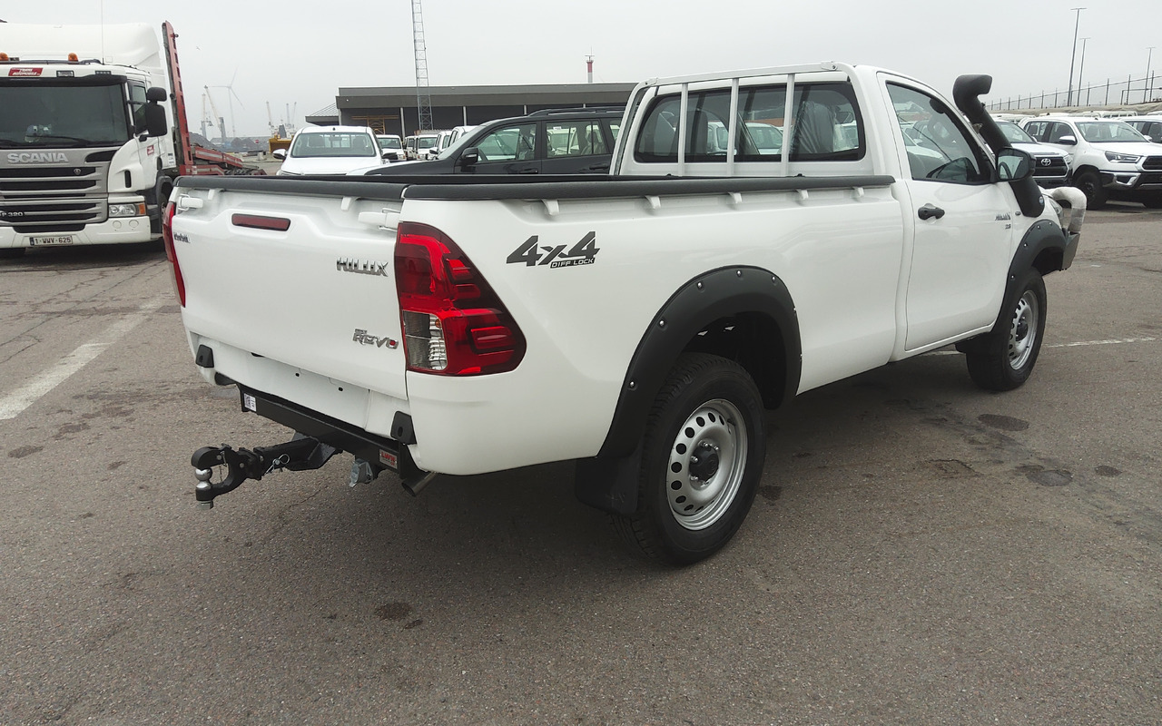 Truk pikap baru Toyota Hilux / Revo RHD Pick-up single Cab 2.8L Diesel Manual: gambar 6