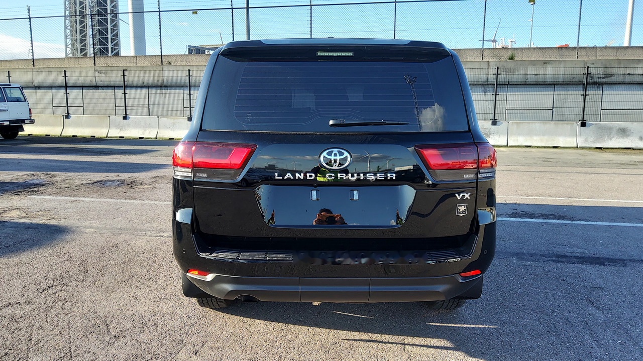 Toyota Land Cruiser 300 V6 VX 7 SEATERS / PLACES 3.5L Petrol Automatic VXVHO - Mobil: gambar 5 Toyota Land Cruiser 300 V6 VX 7 SEATERS / PLACES 3.5L Petrol Automatic VXVHO - Mobil: gambar 5