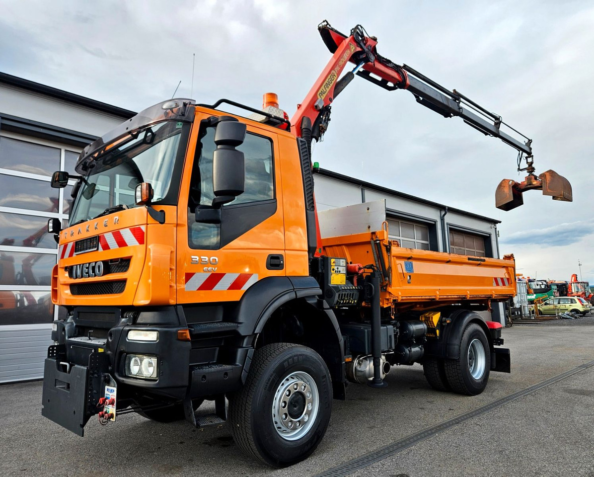 Iveco Trakker 190T33 4x4 Euro5 Kran Palfinger Funk - Truk jungkit, Truk derek: gambar 1 Iveco Trakker 190T33 4x4 Euro5 Kran Palfinger Funk - Truk jungkit, Truk derek: gambar 1