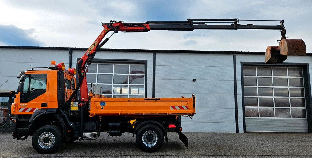 Iveco Trakker 190T33 4x4 Euro5 Kran Palfinger Funk - Truk jungkit, Truk derek: gambar 2 Iveco Trakker 190T33 4x4 Euro5 Kran Palfinger Funk - Truk jungkit, Truk derek: gambar 2