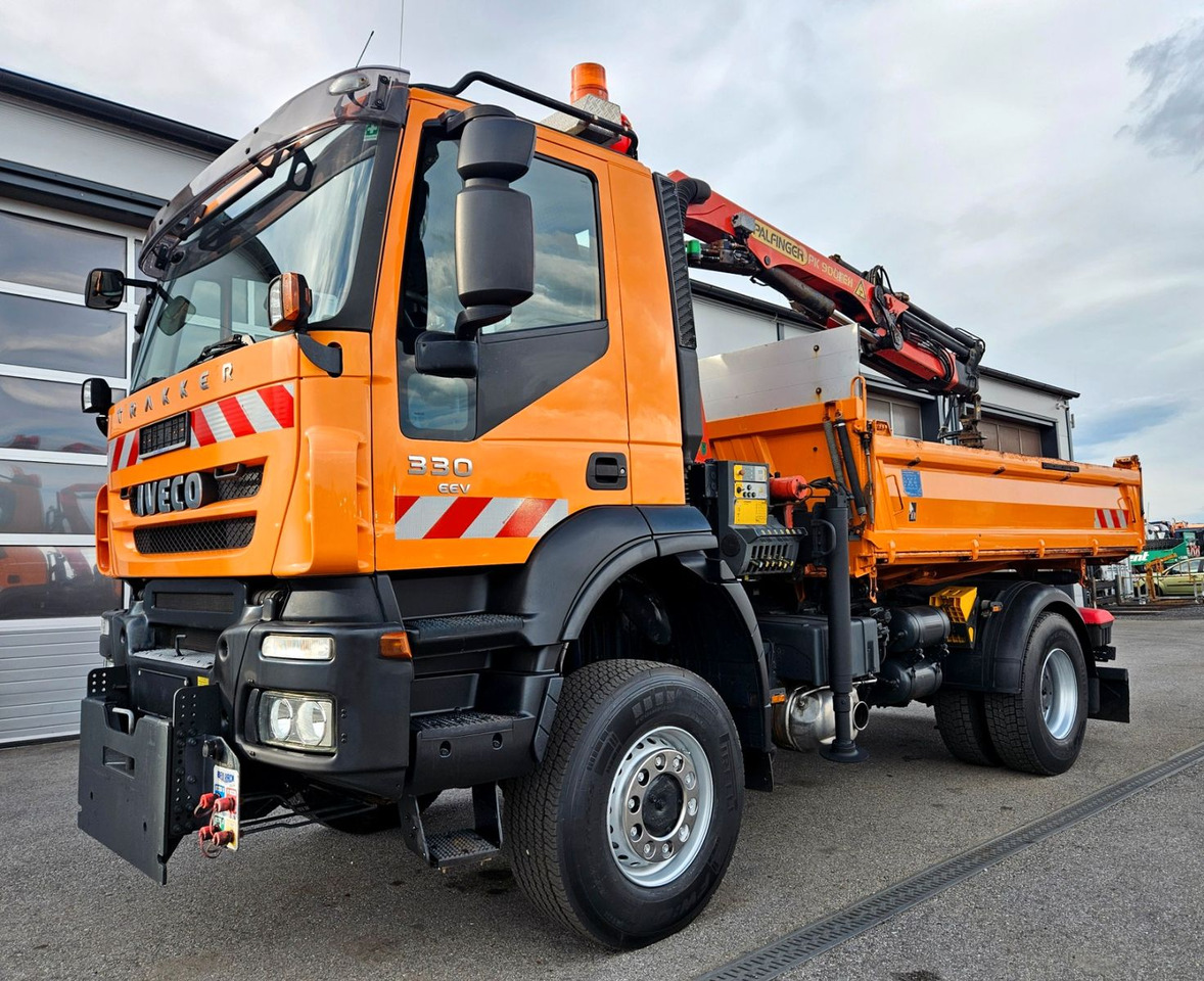 Iveco Trakker 190T33 4x4 Euro5 Kran Palfinger Funk - Truk jungkit, Truk derek: gambar 4 Iveco Trakker 190T33 4x4 Euro5 Kran Palfinger Funk - Truk jungkit, Truk derek: gambar 4