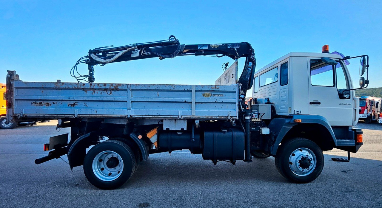 MAN LE 14.250 4x4 HIAB 077BS-2 Kran Greifer - Truk jungkit, Truk derek: gambar 2 MAN LE 14.250 4x4 HIAB 077BS-2 Kran Greifer - Truk jungkit, Truk derek: gambar 2