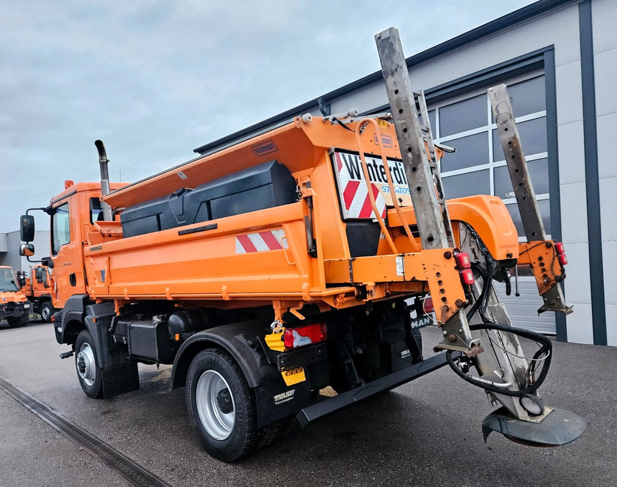 MAN TGM 13.250 4x4 Euro5 Winterdienst - Truk jungkit: gambar 3 MAN TGM 13.250 4x4 Euro5 Winterdienst - Truk jungkit: gambar 3