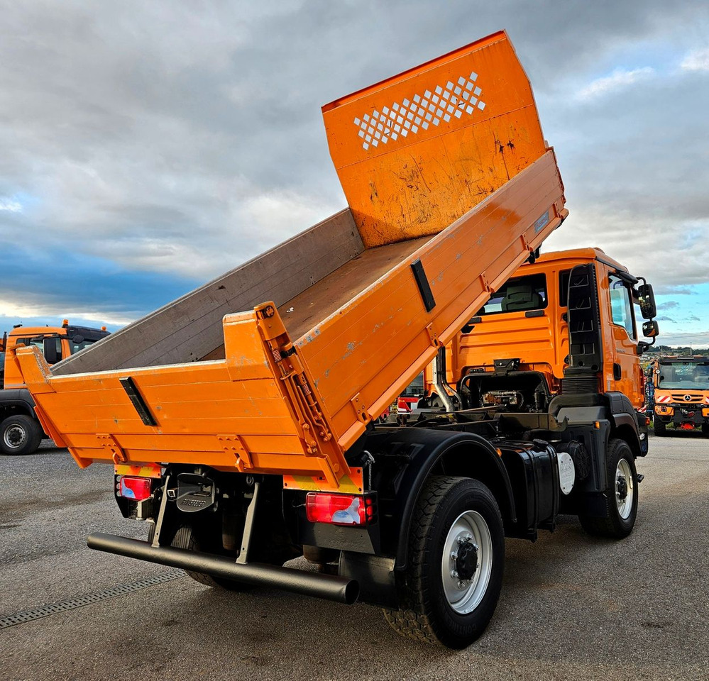 MAN TGM 13.290 4x4 Euro5 Winterdienst Single - Truk jungkit: gambar 5 MAN TGM 13.290 4x4 Euro5 Winterdienst Single - Truk jungkit: gambar 5