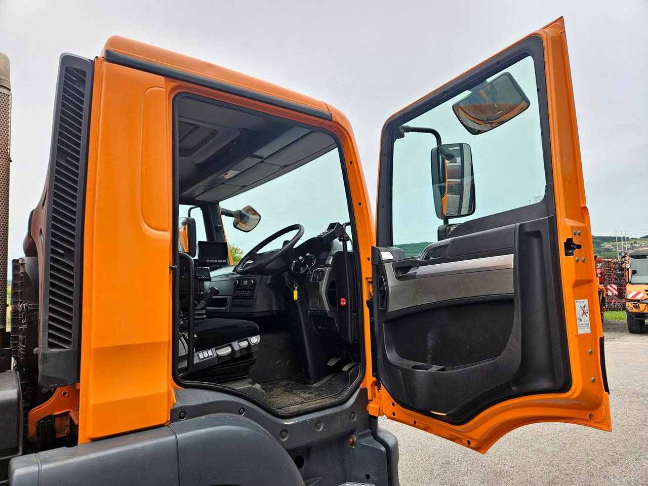 Penyapu jalan MAN TGM 18.250 Euro6 BROCK SL200 L+R  Aufbaumotor: gambar 8