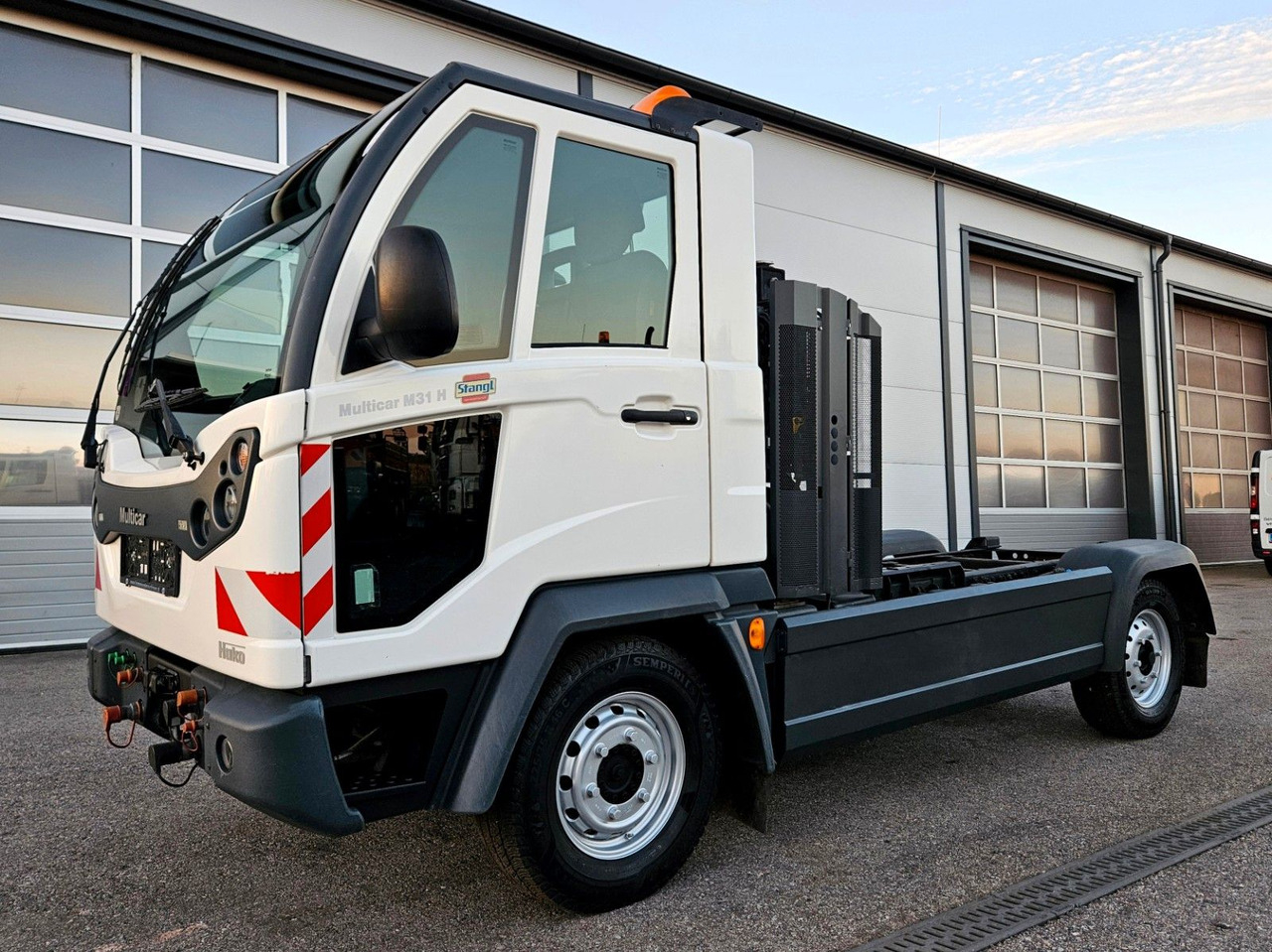 Multicar M31 H Euro6 4x4 175PS - Truk sasis: gambar 1 Multicar M31 H Euro6 4x4 175PS - Truk sasis: gambar 1