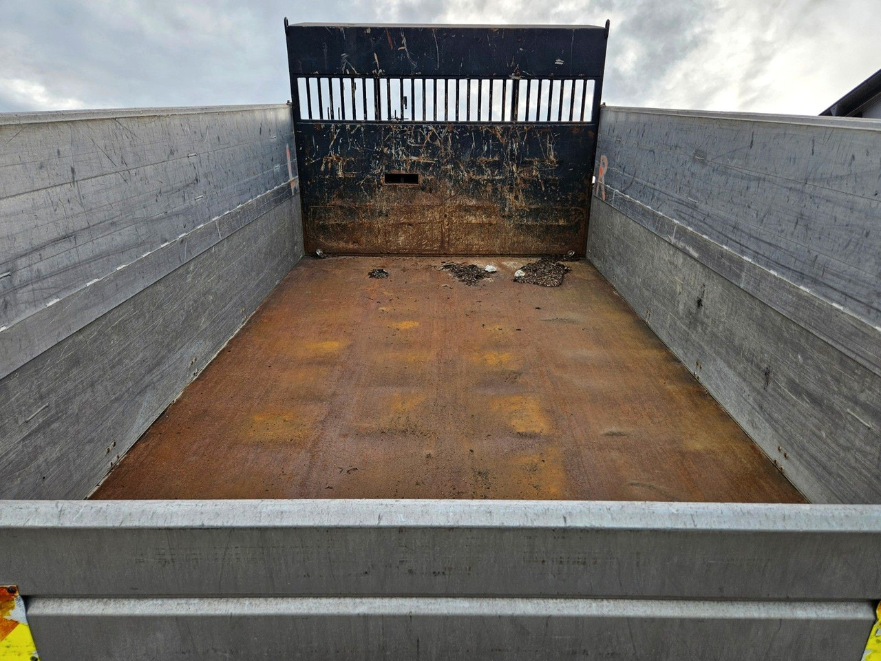 Scania R380 4x4 Winterdienst Euro4 - Truk jungkit: gambar 4 Scania R380 4x4 Winterdienst Euro4 - Truk jungkit: gambar 4