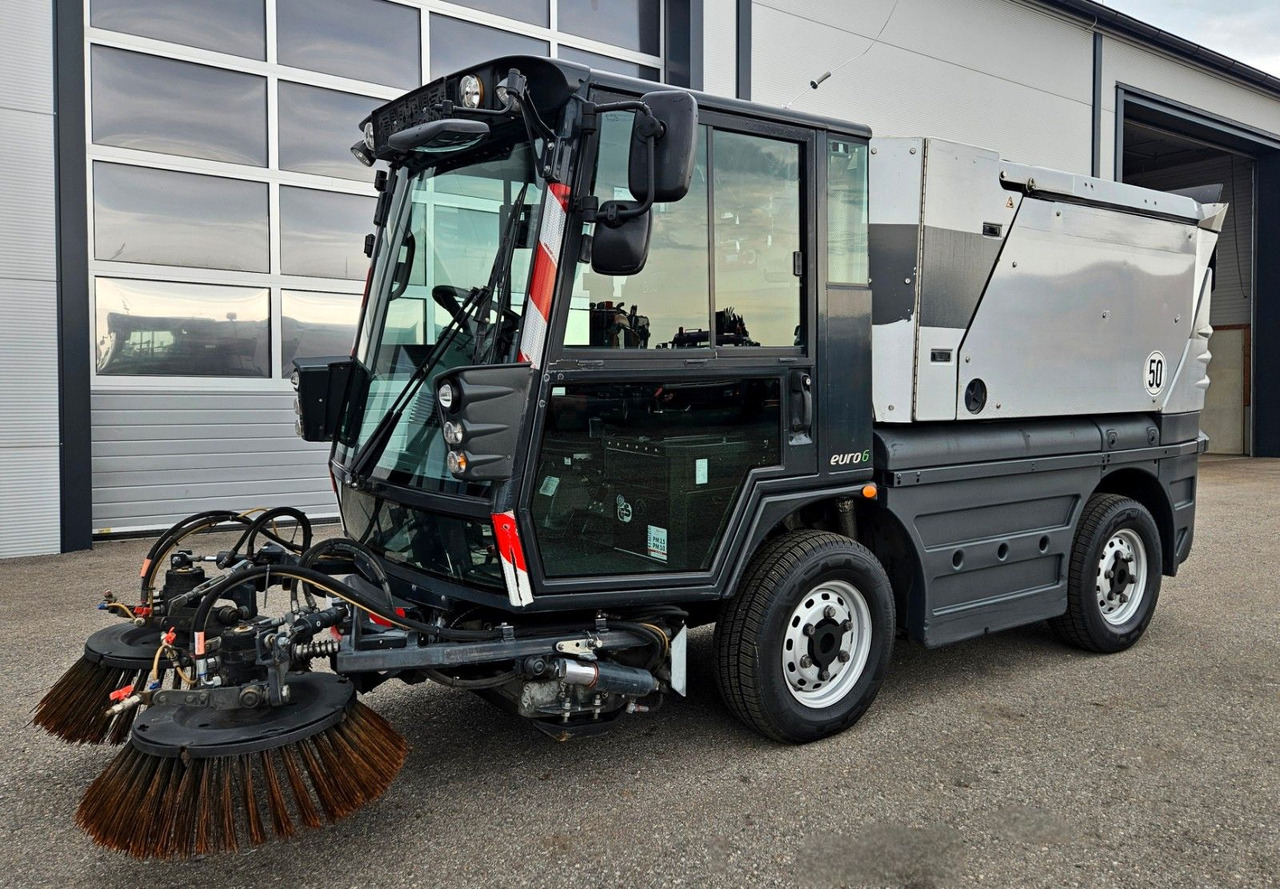 Schmidt Swingo Compact 200 Euro6 - Penyapu jalan: gambar 1 Schmidt Swingo Compact 200 Euro6 - Penyapu jalan: gambar 1