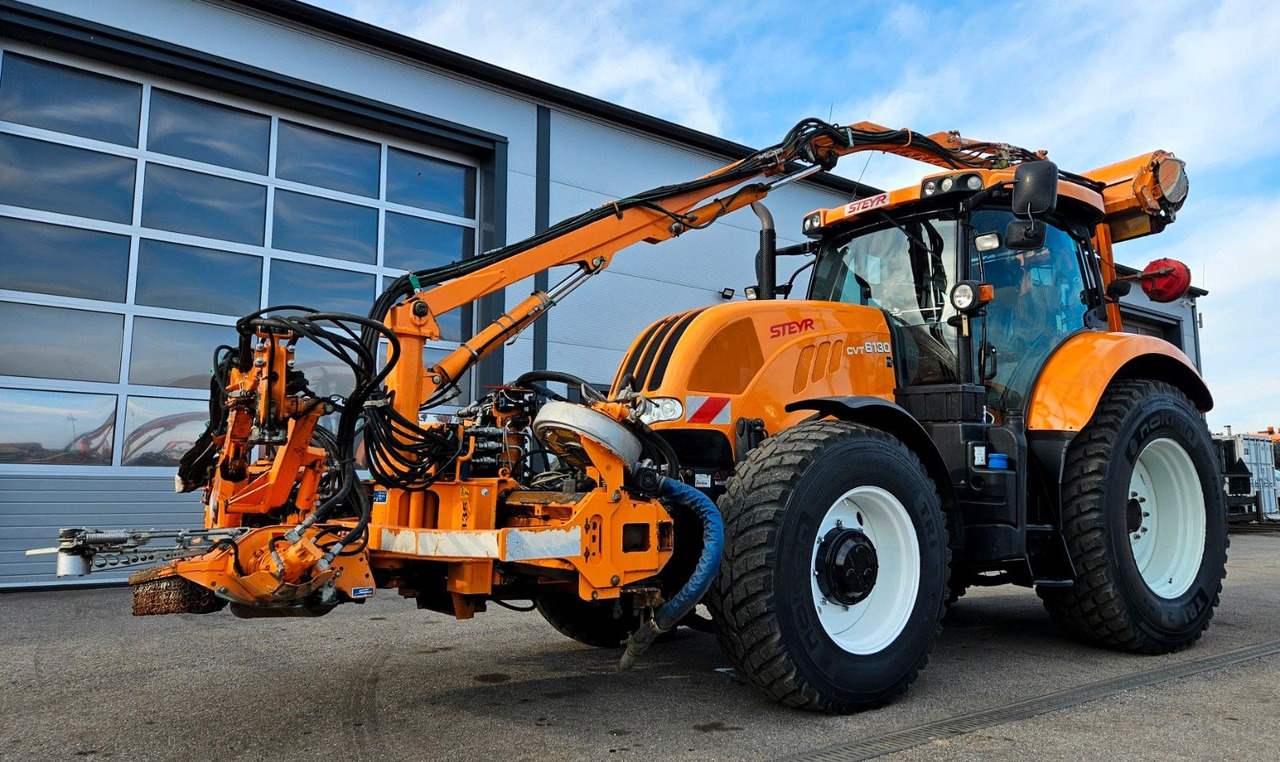 Steyr CVT 6130 Mulag MKM700 Mähkombination Kommunal - Traktor kota: gambar 1 Steyr CVT 6130 Mulag MKM700 Mähkombination Kommunal - Traktor kota: gambar 1