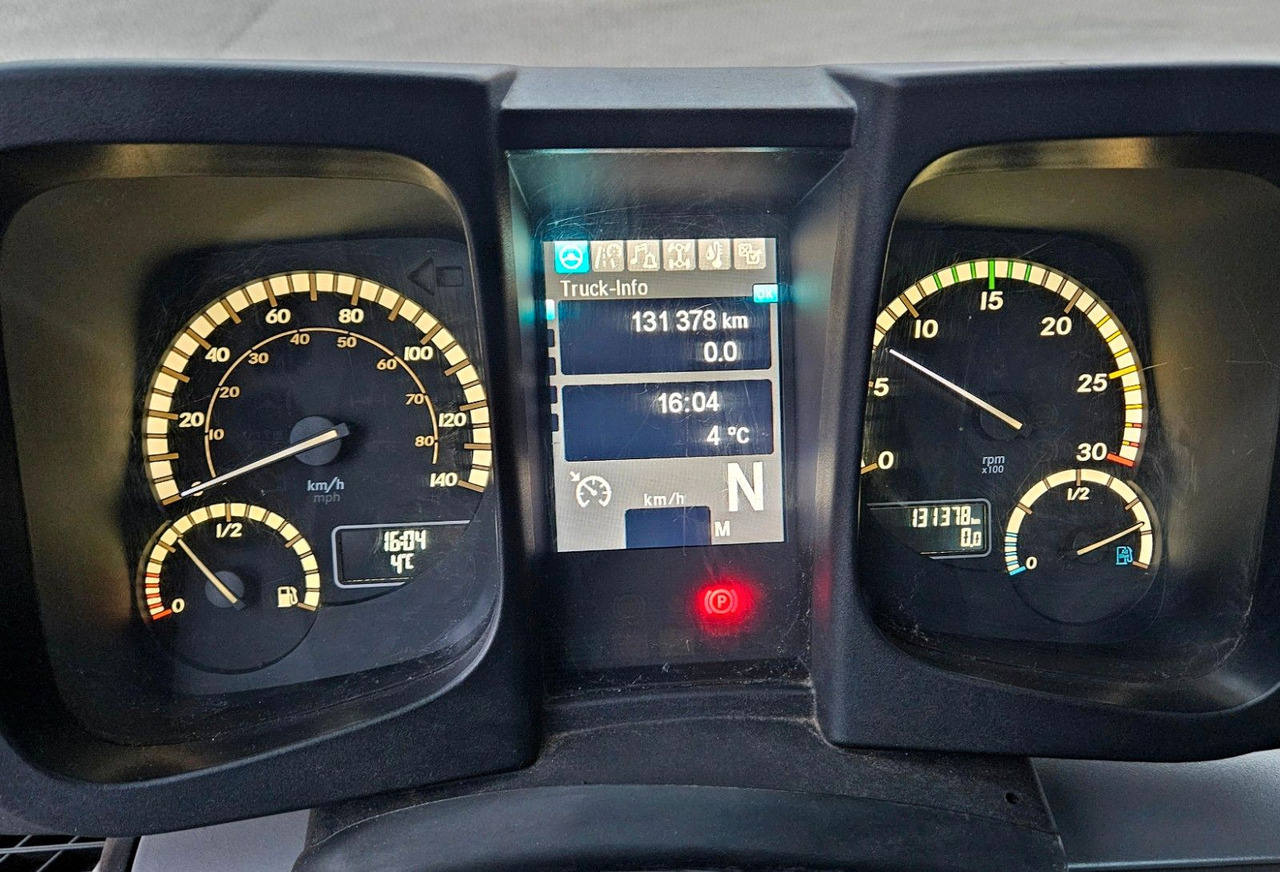 Truk jungkit Unimog U423 UGE Euro6 Hydrostat Schmidt Stratos: gambar 11 Truk jungkit Unimog U423 UGE Euro6 Hydrostat Schmidt Stratos: gambar 11