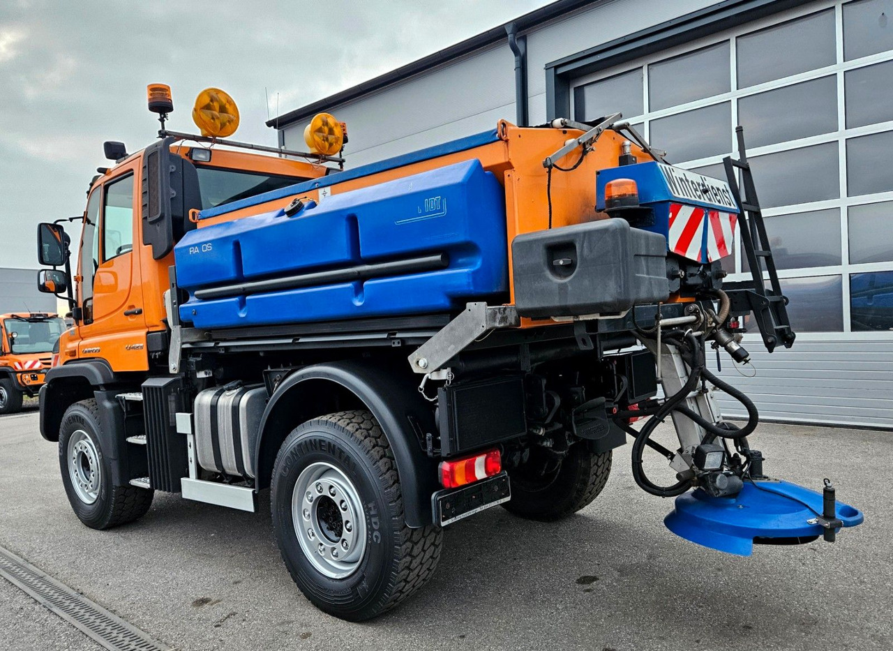 Unimog U423 UGE Euro6 Hydrostat Schmidt Stratos - Truk jungkit: gambar 3 Unimog U423 UGE Euro6 Hydrostat Schmidt Stratos - Truk jungkit: gambar 3