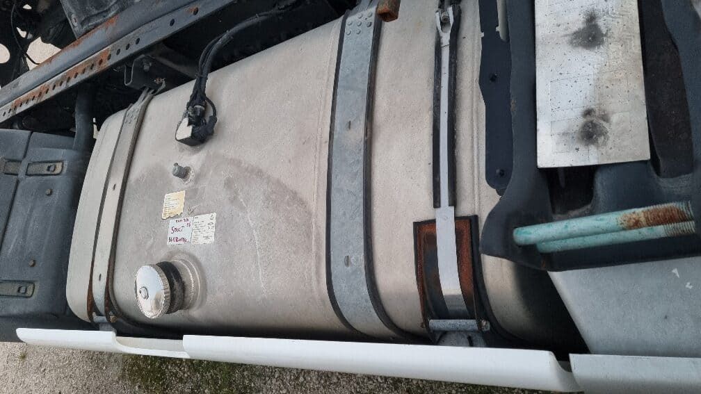 MAN TGX E6 pezzi di ricambio - Tangki bahan bakar untuk Truk: gambar 1 MAN TGX E6 pezzi di ricambio - Tangki bahan bakar untuk Truk: gambar 1