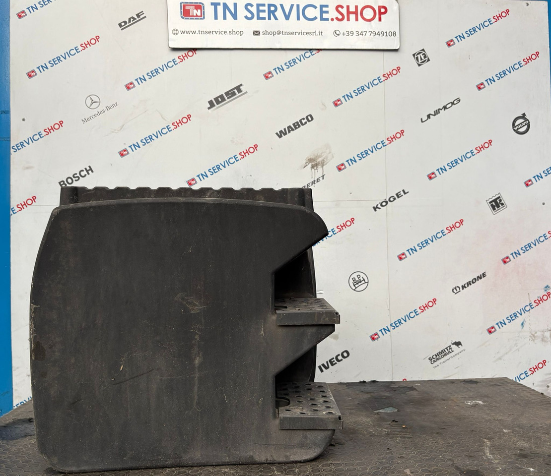 Serbatoio Adblue Iveco - Tangki adBlue untuk Truk: gambar 1 Serbatoio Adblue Iveco - Tangki adBlue untuk Truk: gambar 1