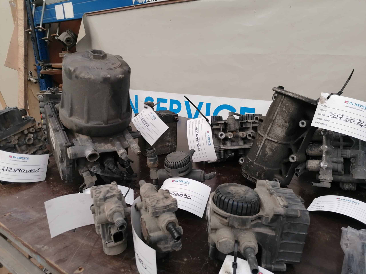 Valvole Pneumatiche - Katup rem untuk Truk: gambar 5 Valvole Pneumatiche - Katup rem untuk Truk: gambar 5