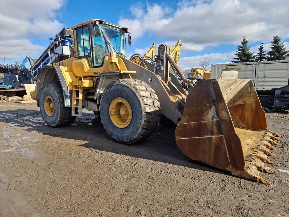 Volvo L 180 F - Wheel loader: gambar 1 Volvo L 180 F - Wheel loader: gambar 1