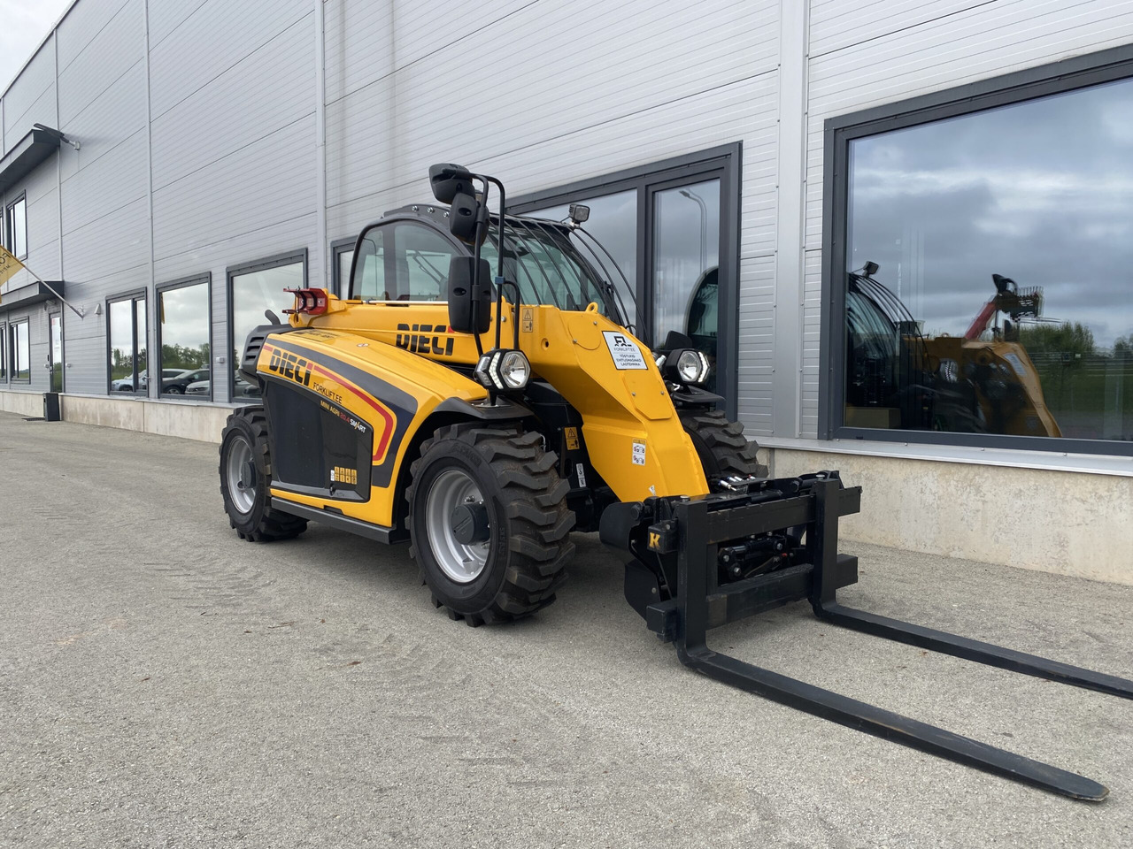 Dieci Mini Agri 20.4 SMART 37 kW - Telehandler: gambar 3 Dieci Mini Agri 20.4 SMART 37 kW - Telehandler: gambar 3