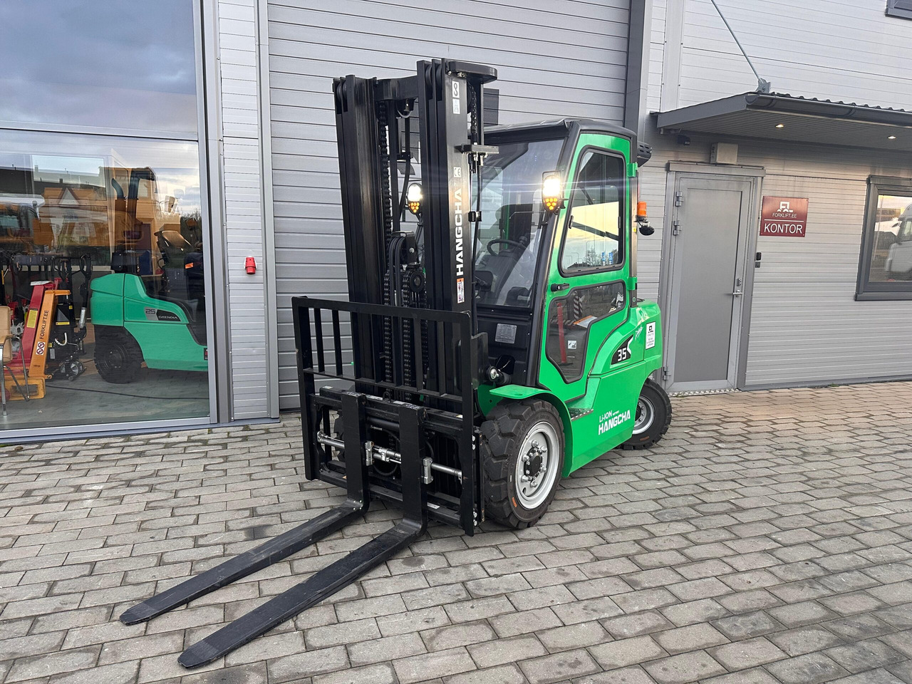 Forklift listrik HC XH CPD35-XY2G-SI24 (309V Li-ion aku): gambar 7
