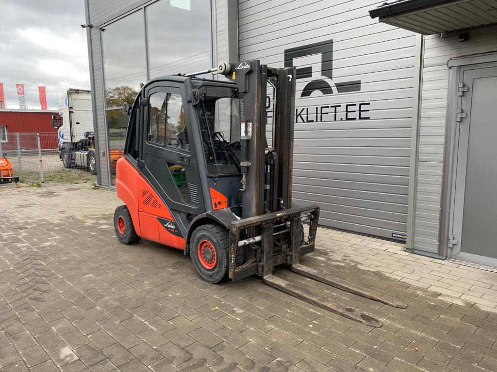 Linde H35D - Forklift diesel: gambar 2 Linde H35D - Forklift diesel: gambar 2