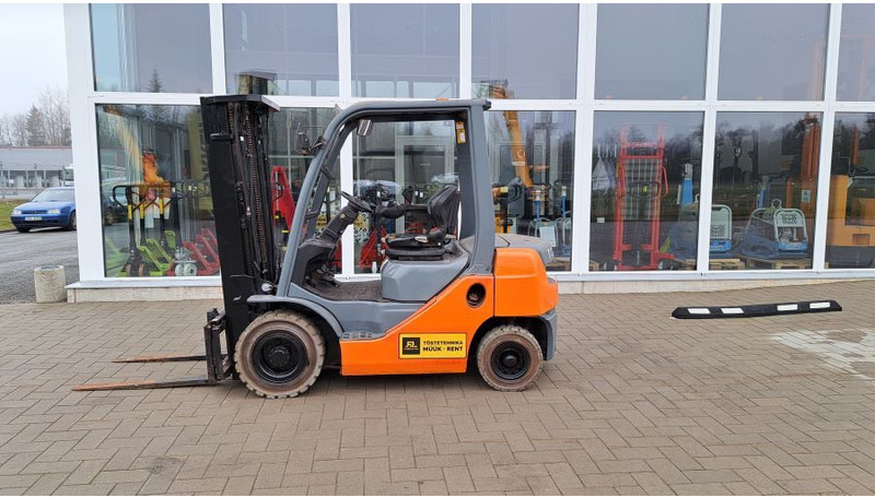 Toyota 02-8FDF20 - Forklift diesel: gambar 2 Toyota 02-8FDF20 - Forklift diesel: gambar 2