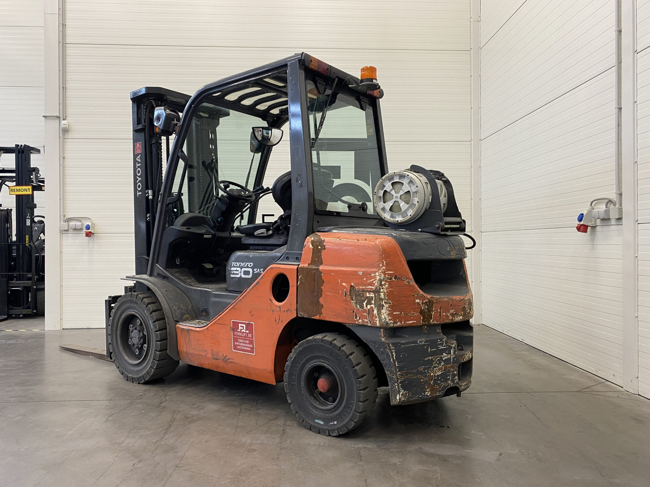 Toyota 02-8FGF30 - Forklift LPG: gambar 2 Toyota 02-8FGF30 - Forklift LPG: gambar 2