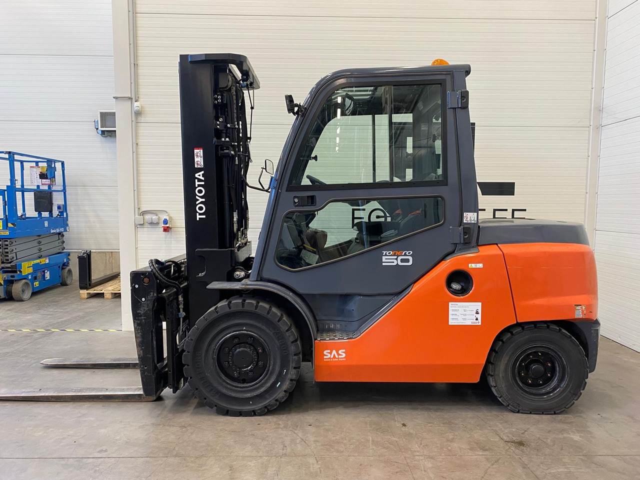 Toyota 40-8FD50N - Forklift diesel: gambar 2 Toyota 40-8FD50N - Forklift diesel: gambar 2