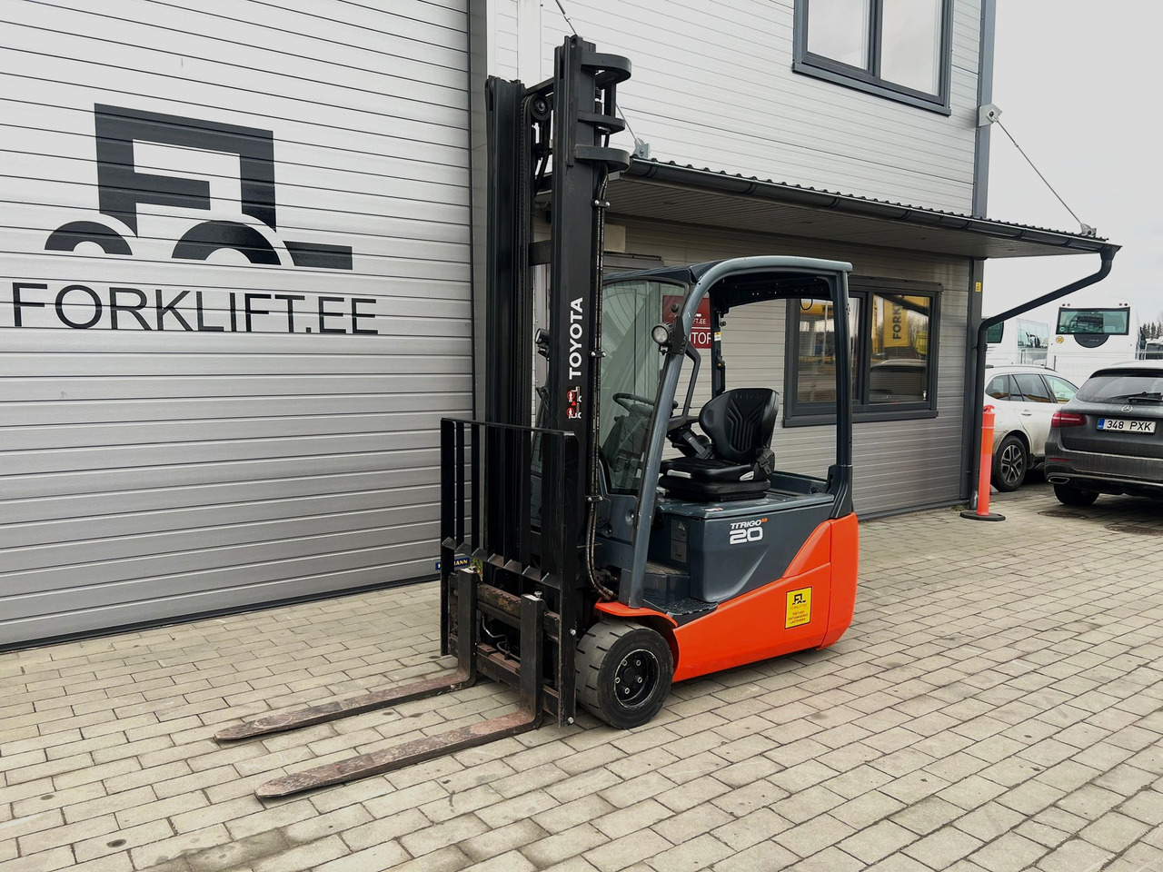 Toyota 8FBE20T - Forklift listrik: gambar 1 Toyota 8FBE20T - Forklift listrik: gambar 1