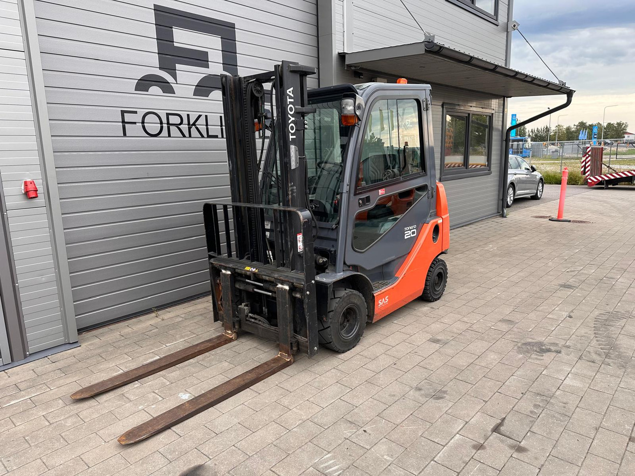 Toyota 8FDKF20 - Forklift diesel: gambar 1 Toyota 8FDKF20 - Forklift diesel: gambar 1