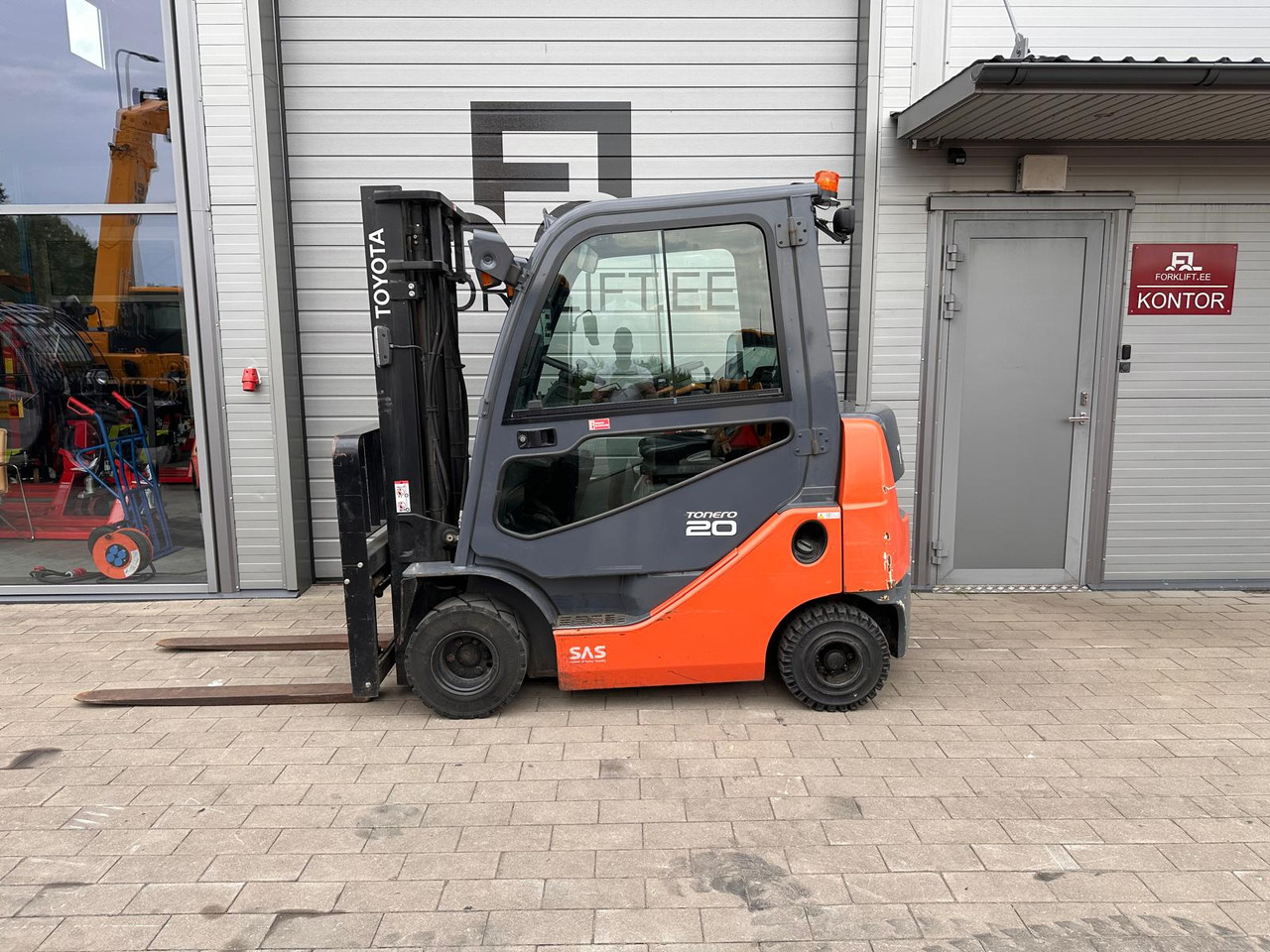 Toyota 8FDKF20 - Forklift diesel: gambar 2 Toyota 8FDKF20 - Forklift diesel: gambar 2