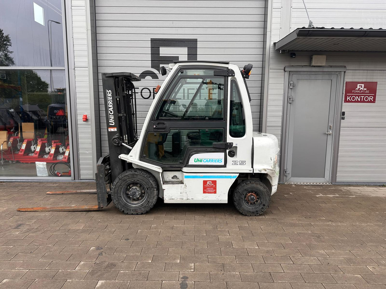 Unicarriers Y1D2A25Q - Forklift diesel: gambar 2 Unicarriers Y1D2A25Q - Forklift diesel: gambar 2