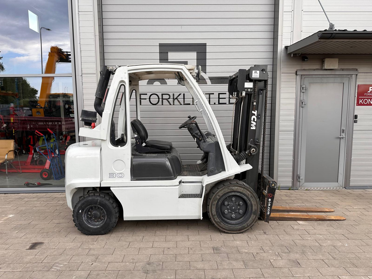 Unicarriers YG1D2A30Q - Forklift diesel: gambar 5 Unicarriers YG1D2A30Q - Forklift diesel: gambar 5
