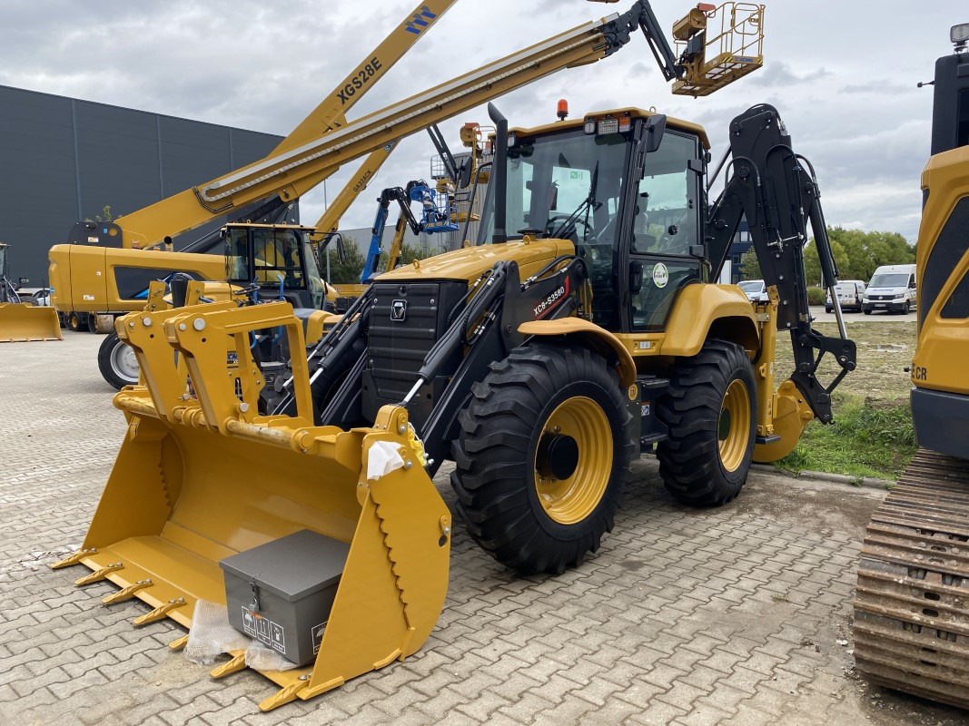 XCMG XC8-S3580 - Backhoe loader: gambar 1 XCMG XC8-S3580 - Backhoe loader: gambar 1