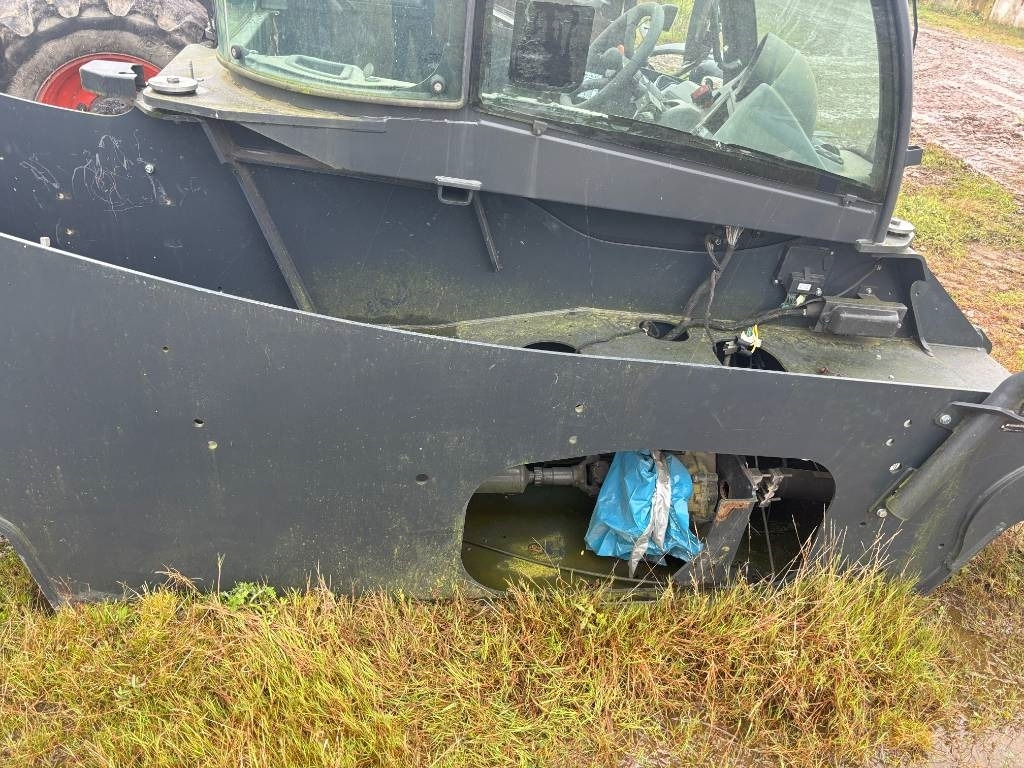 Bobcat TL 470 HF Ausgebrannt - Telehandler: gambar 4 Bobcat TL 470 HF Ausgebrannt - Telehandler: gambar 4