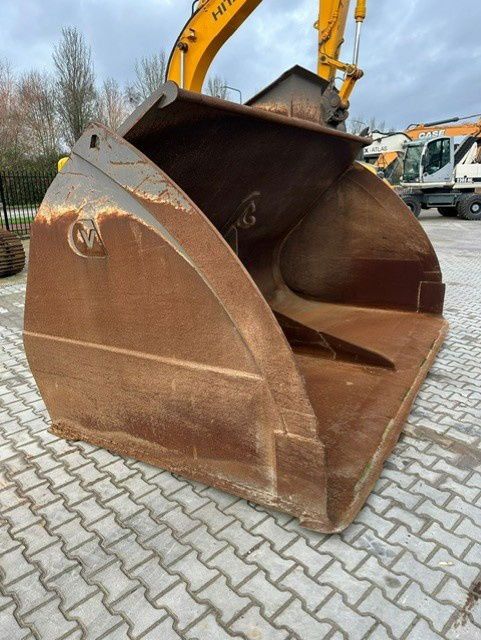 Volvo L350 Bucket 6000 Kilo - Ember ekskavator: gambar 1 Volvo L350 Bucket 6000 Kilo - Ember ekskavator: gambar 1