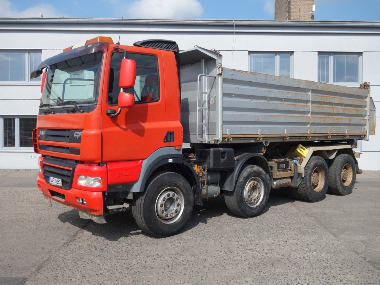DAF CF85.410 8x4 mit Meiller - Truk jungkit: gambar 2 DAF CF85.410 8x4 mit Meiller - Truk jungkit: gambar 2