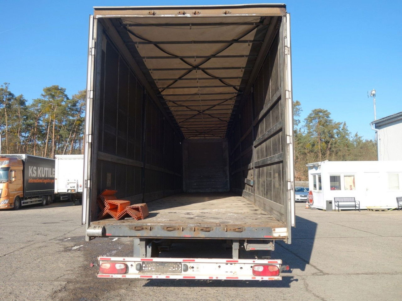 Fliegl SDS Standard, SAF Achsen - Semi-trailer dengan terpal samping: gambar 5 Fliegl SDS Standard, SAF Achsen - Semi-trailer dengan terpal samping: gambar 5