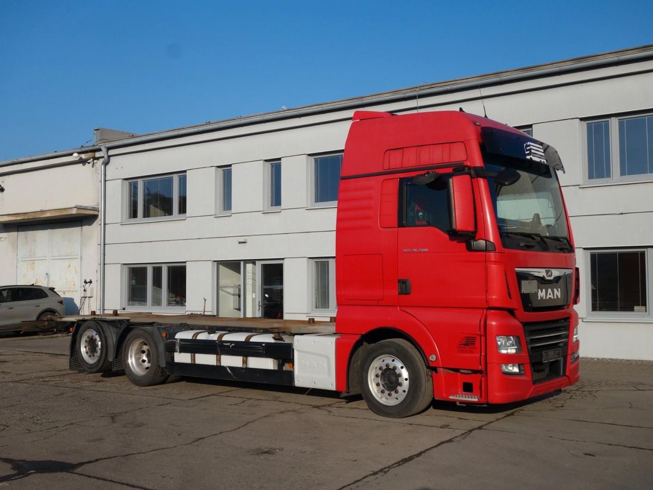 MAN TGX 26.500 XXL, BDF, Retarder, Alu, TOP Zustandt - Pengangkut kontainer/ Container truck: gambar 2 MAN TGX 26.500 XXL, BDF, Retarder, Alu, TOP Zustandt - Pengangkut kontainer/ Container truck: gambar 2