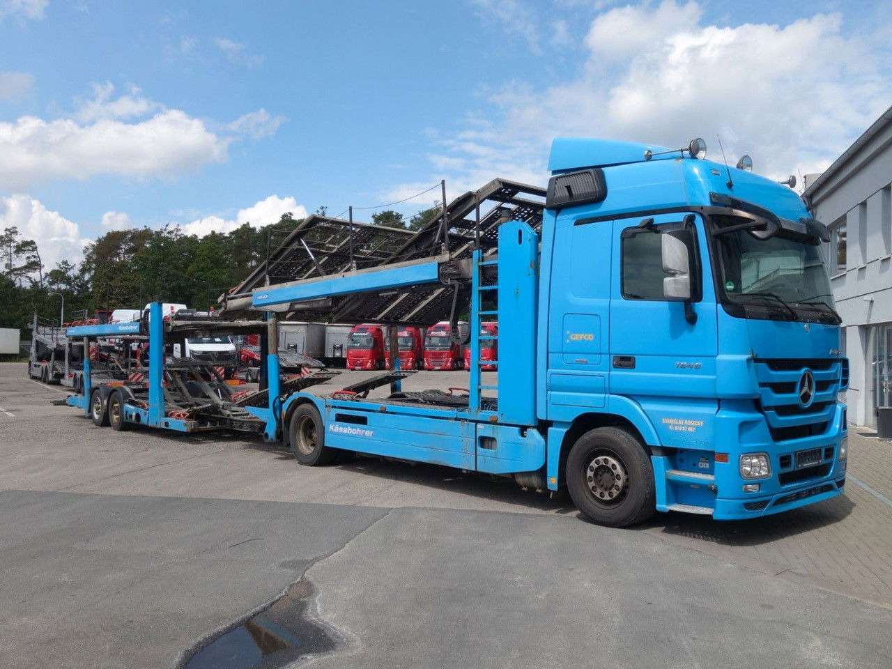 Mercedes-Benz Actros 1846 mit Kässbohrer Metago/Vario - Truk pengangkut mobil: gambar 4 Mercedes-Benz Actros 1846 mit Kässbohrer Metago/Vario - Truk pengangkut mobil: gambar 4