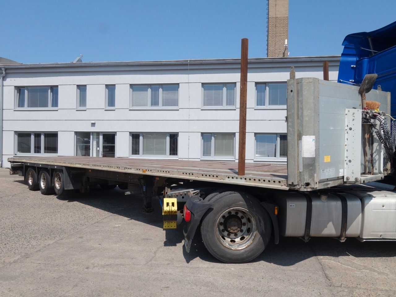 Schmitz Cargobull SCS 24/L , MEGA, Liftaachse, Plattform - Semi-trailer dengan terpal samping: gambar 3 Schmitz Cargobull SCS 24/L , MEGA, Liftaachse, Plattform - Semi-trailer dengan terpal samping: gambar 3