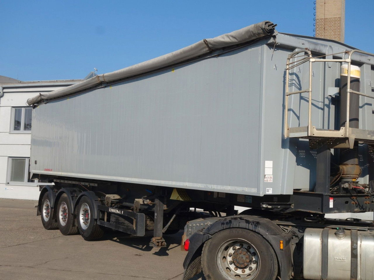 Schwarzmüller Alu Kipper, 50 cm3, Rollplane, Liftachse, SAF - Semi-trailer jungkit: gambar 3 Schwarzmüller Alu Kipper, 50 cm3, Rollplane, Liftachse, SAF - Semi-trailer jungkit: gambar 3