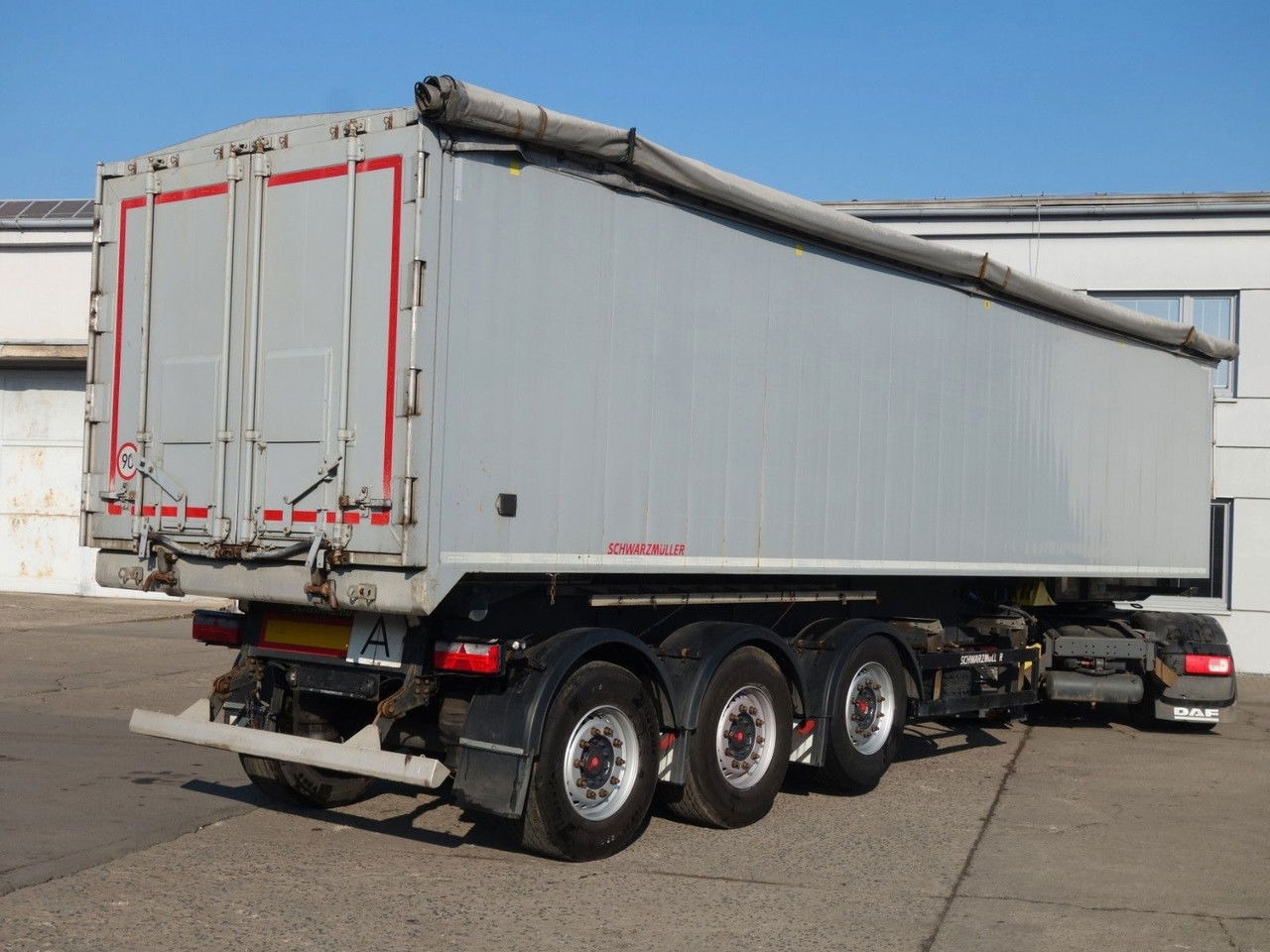 Schwarzmüller Alu Kipper, 50 cm3, Rollplane, Liftachse, SAF - Semi-trailer jungkit: gambar 4 Schwarzmüller Alu Kipper, 50 cm3, Rollplane, Liftachse, SAF - Semi-trailer jungkit: gambar 4