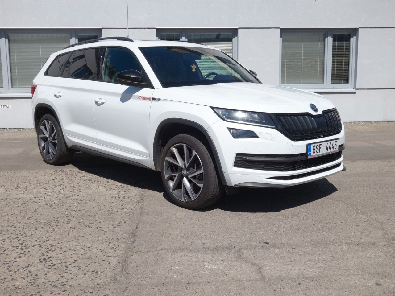Skoda Kodiaq 2,0TDI 140kW, 4x4, SportLine, Pano, Webas - Mobil SUV: gambar 3 Skoda Kodiaq 2,0TDI 140kW, 4x4, SportLine, Pano, Webas - Mobil SUV: gambar 3