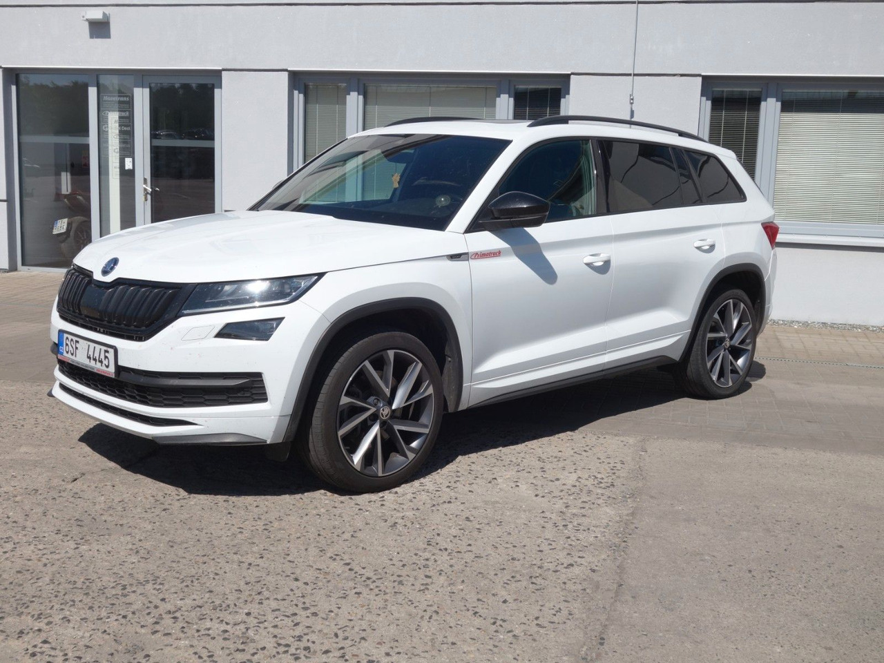 Skoda Kodiaq 2,0TDI 140kW, 4x4, SportLine, Pano, Webas - Mobil SUV: gambar 2 Skoda Kodiaq 2,0TDI 140kW, 4x4, SportLine, Pano, Webas - Mobil SUV: gambar 2