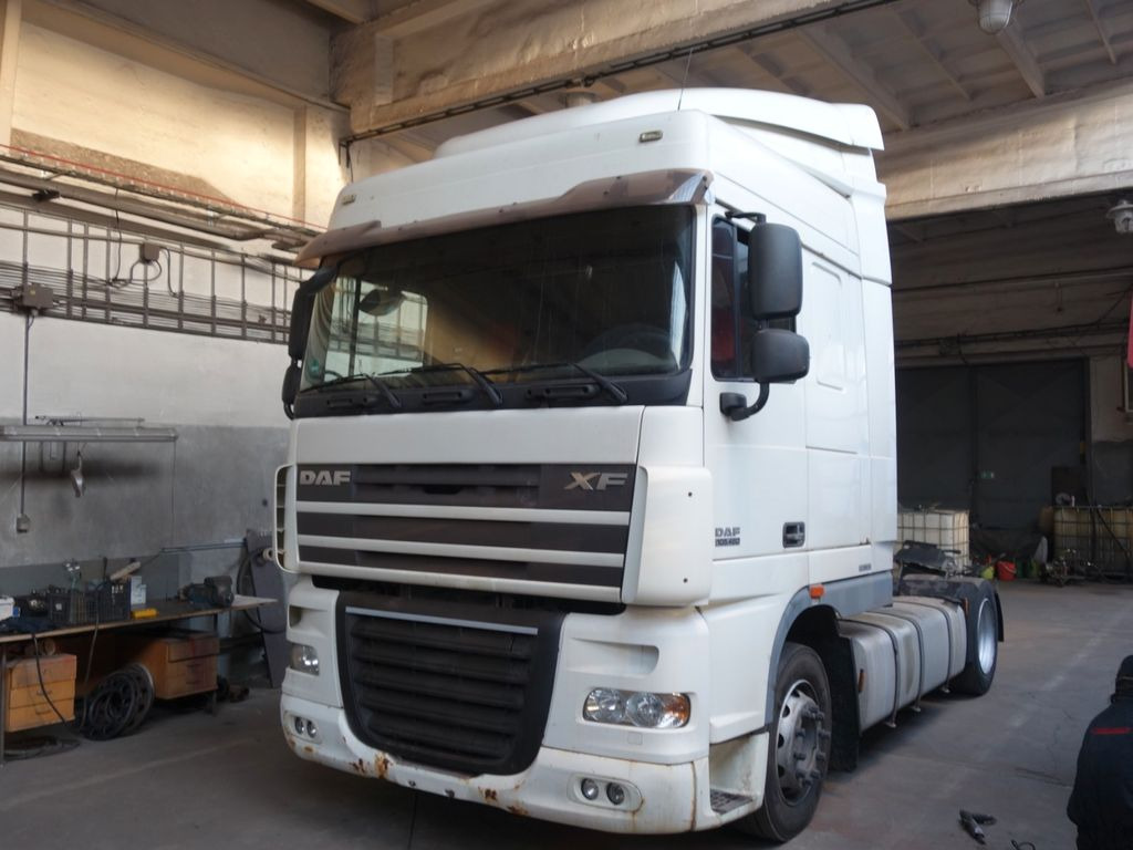 DAF XF 460 SC LD, Motorschaden - Tractor head: gambar 1 DAF XF 460 SC LD, Motorschaden - Tractor head: gambar 1