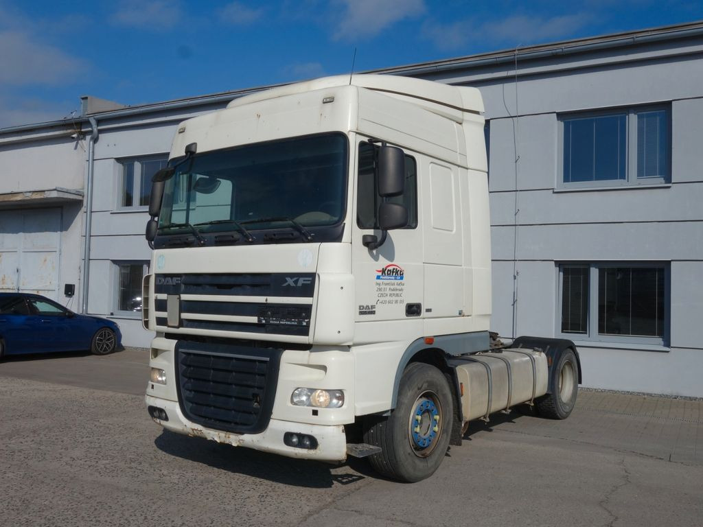 DAF XF 460 SC Standard Hydraulik - Tractor head: gambar 1 DAF XF 460 SC Standard Hydraulik - Tractor head: gambar 1