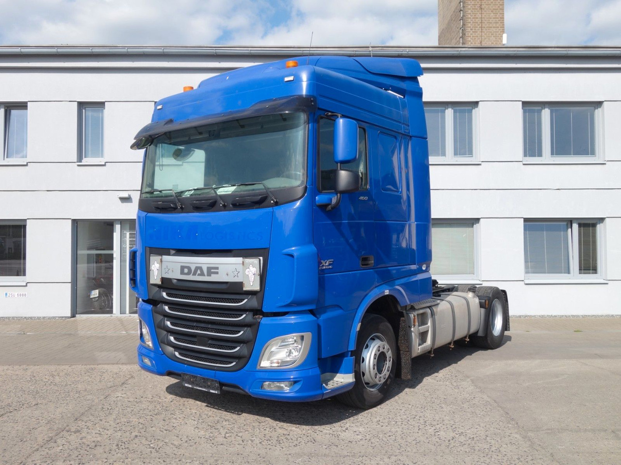 DAF XF 460 SC Standard - Tractor head: gambar 1 DAF XF 460 SC Standard - Tractor head: gambar 1